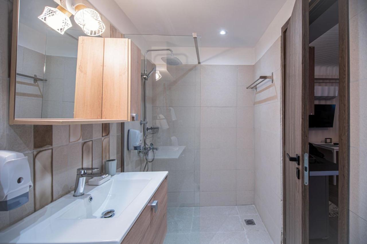 Niki Athens Suites - Cosy Suite In The Historical Center Of Athen Exterior foto